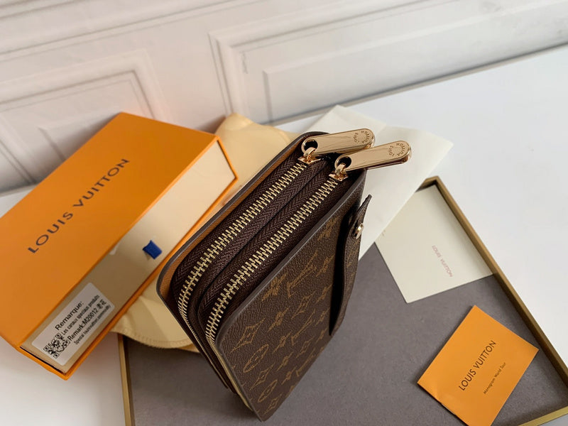 COZY BAGS - LOV Wallets - 690