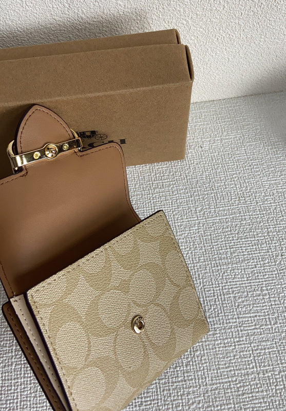 COZY - CAH Bags - 010