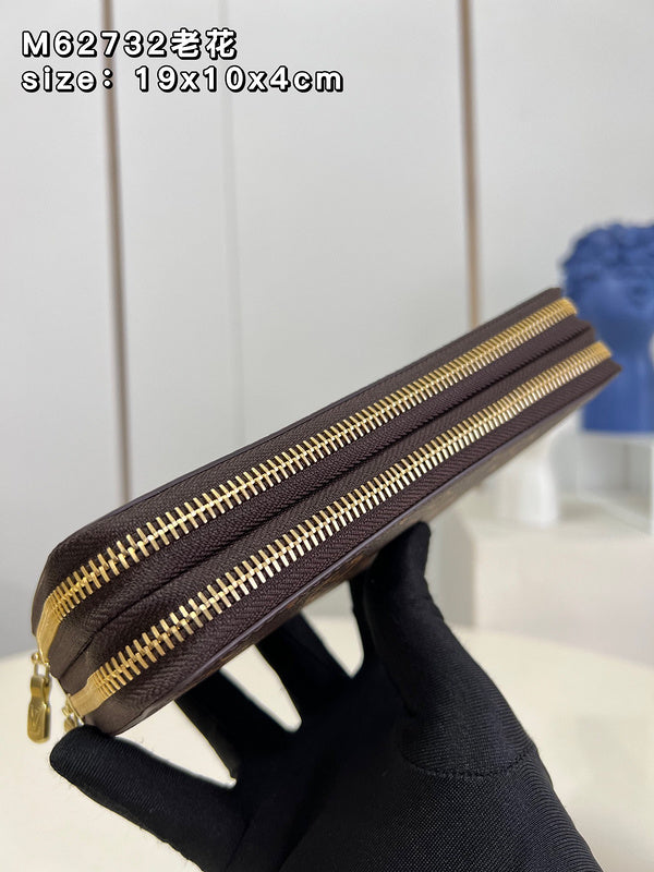 COZY - LOV Wallets - 395
