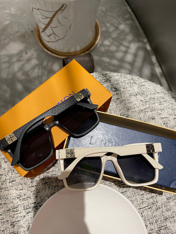 COZY BAGS - LOV Sunglasses - 031