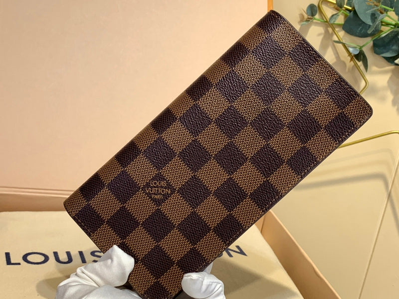 COZY - LOV Wallets - 465