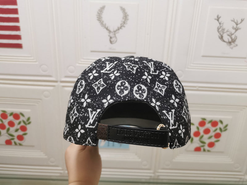 COZY BAGS - LOV Hats & Caps - 009