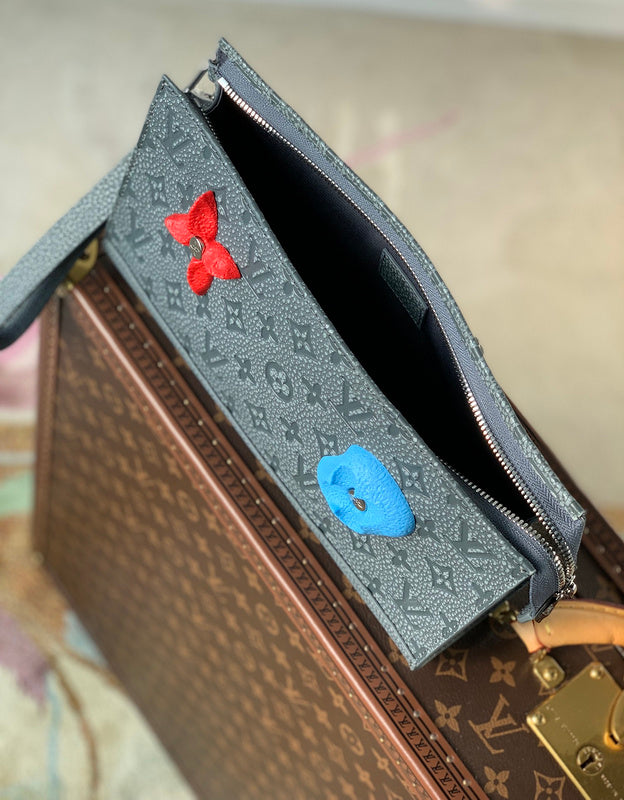 COZY - LOV Wallets - 477