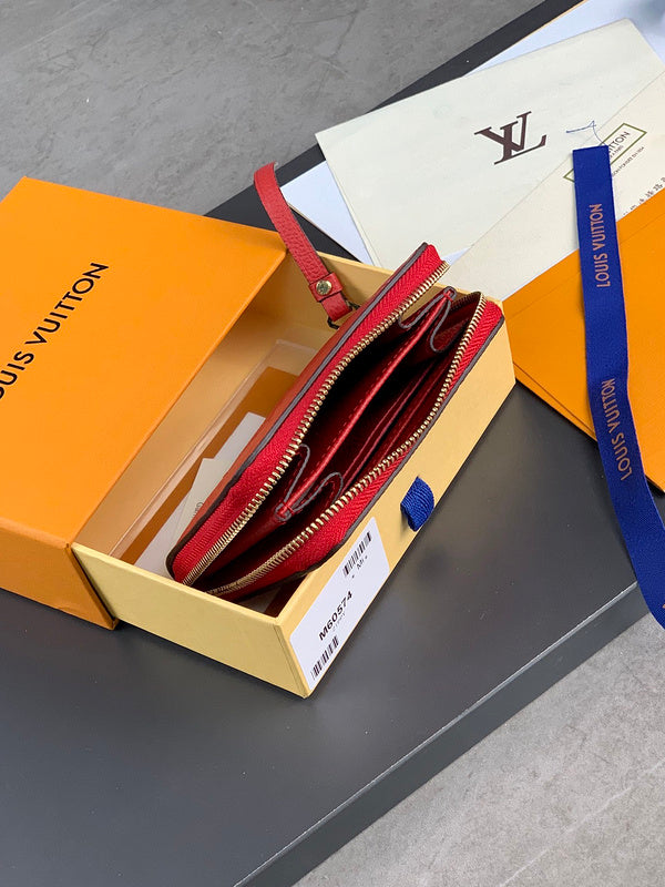 COZY - LOV Wallets - 262
