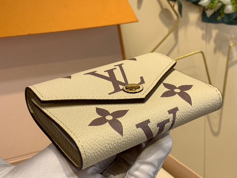 COZY - LOV Wallets - 498