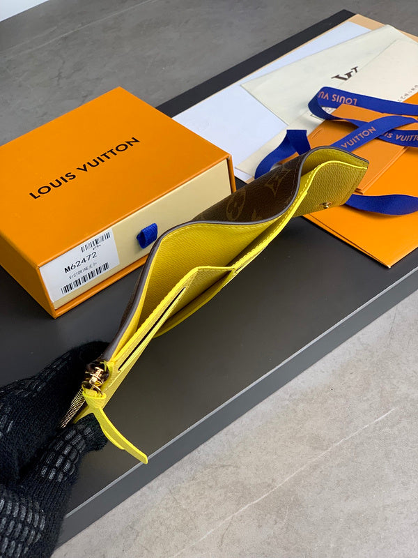 COZY - LOV Wallets - 273