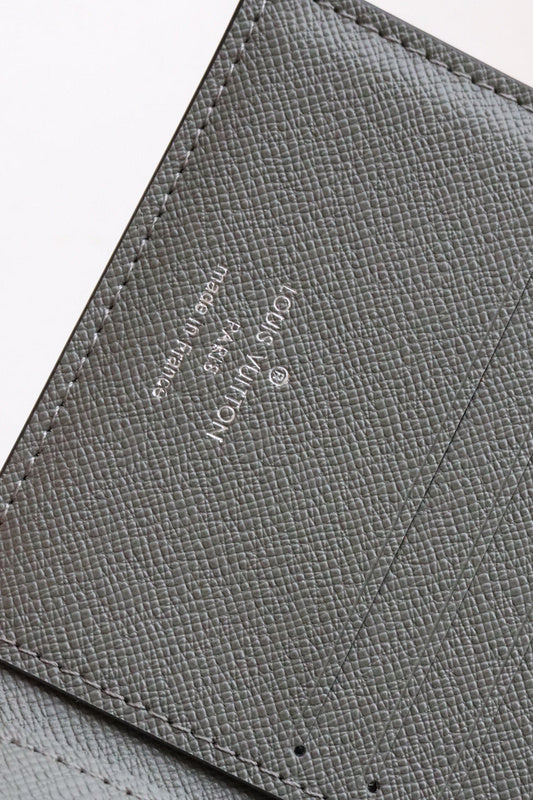 COZY BAGS - LOV Wallets - 645