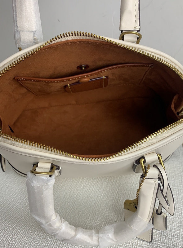 COZY - CAH Bags - 523