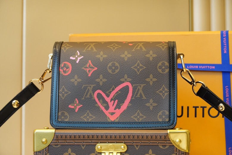 COZY BAGS - LOV Bags - 2011