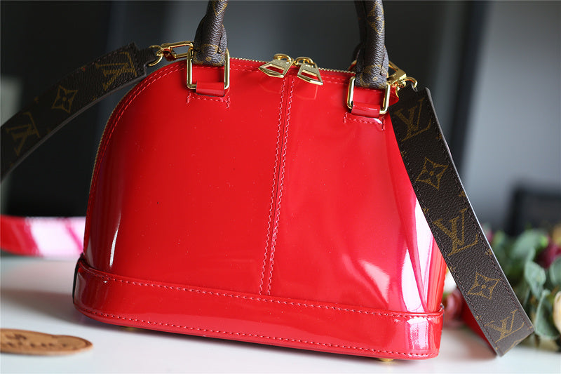 COZY - LOV Lady Bags - 1933