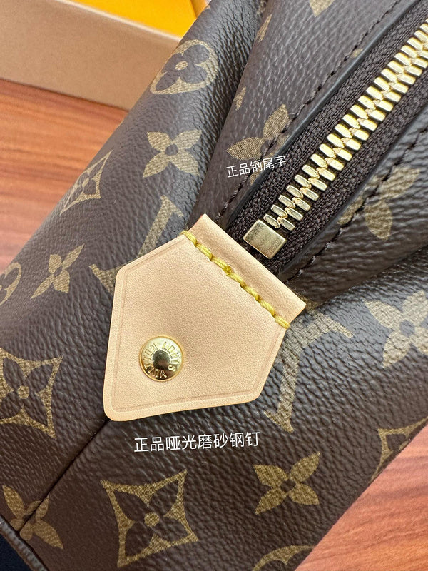 COZY - LOV Wallets - 096