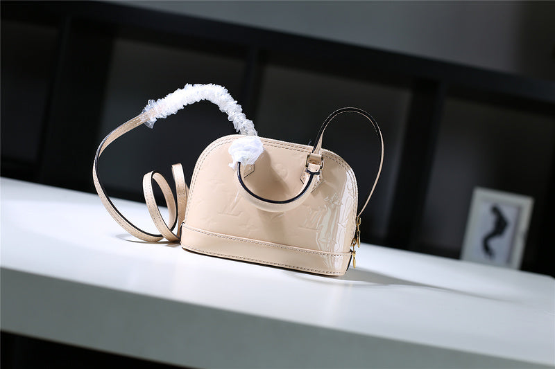 COZY - LOV Lady Bags - 1945