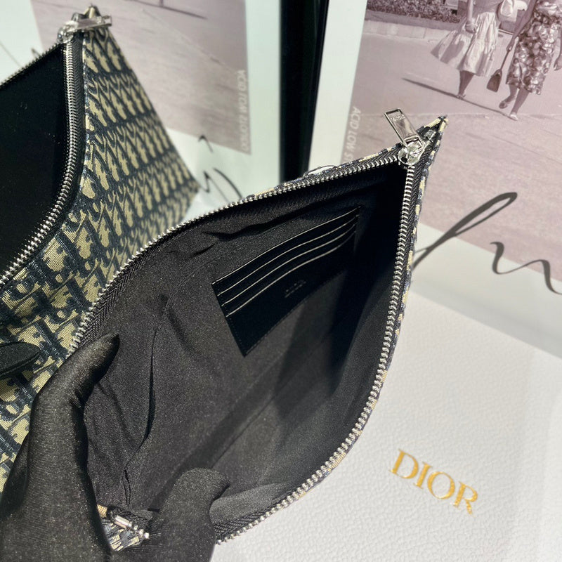 COZY - DOR Wallets - 009