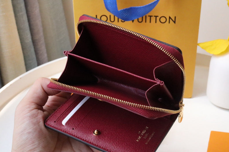 COZY - LOV Wallets - 483