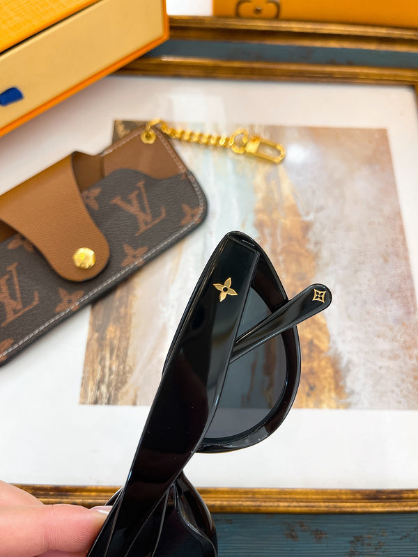 COZY BAGS - LOV Sunglasses - 045
