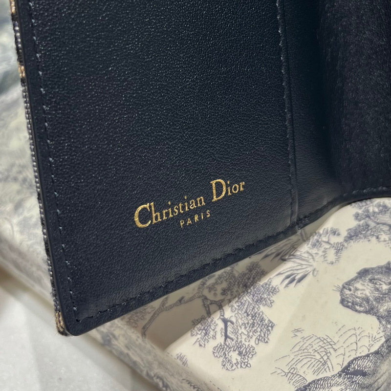 JB - DOR Wallets - 016