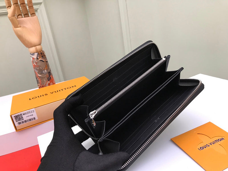 COZY - LOV Wallets - 406