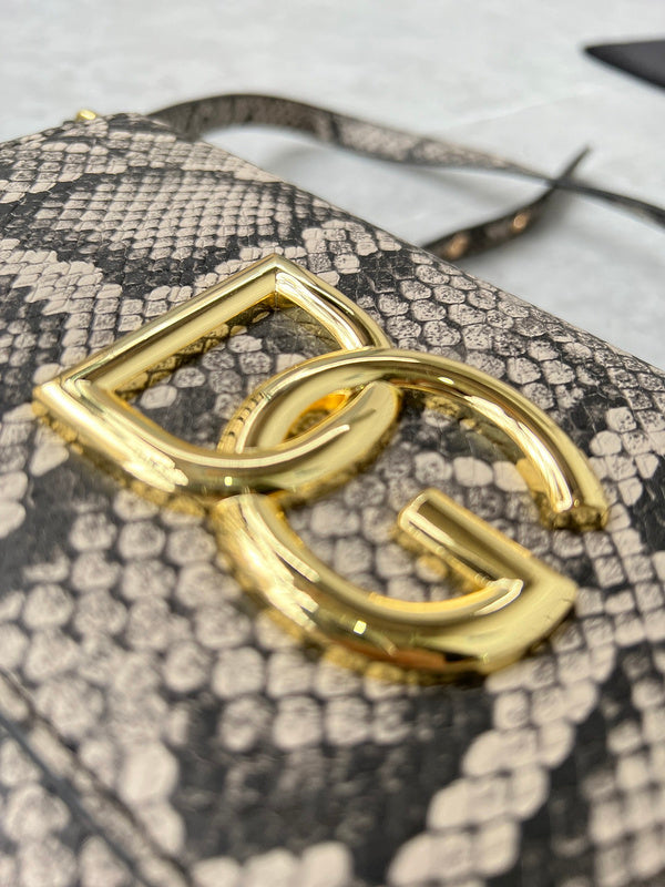 COZY - DAG Bags - 168