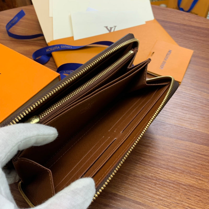 COZY BAGS - LOV Wallets - 557