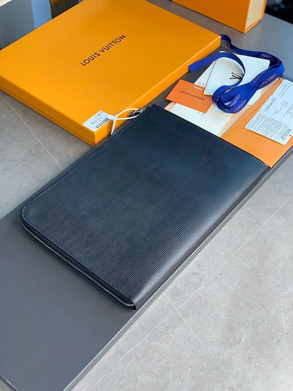 COZY - LOV Wallets - 455