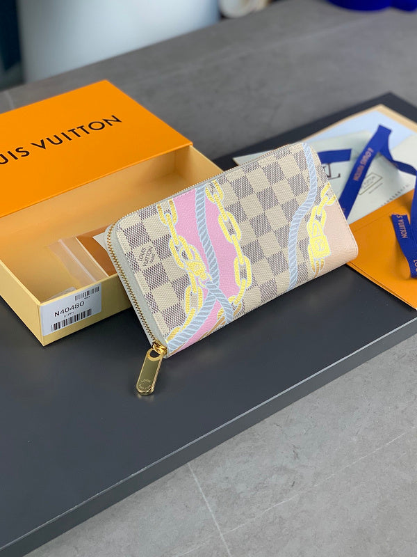 COZY - LOV Wallets - 223