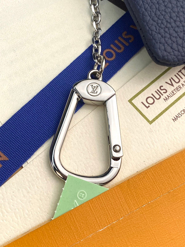 COZY - LOV Wallets - 035