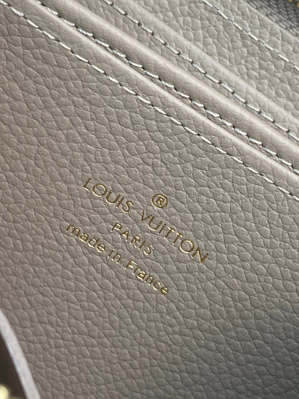 COZY - LOV Wallets - 012
