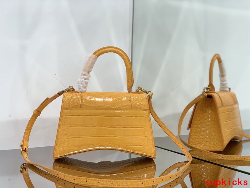 COZY BAGS - BG Hourglass Bags - 138