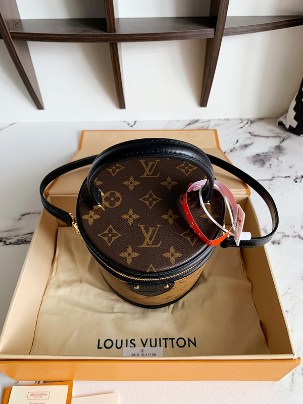COZY - LV Bags - 4557