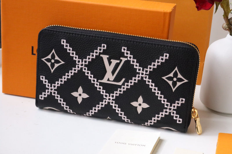 COZY BAGS - LOV Wallets - 654