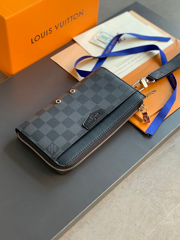 COZY - LOV Wallets - 489