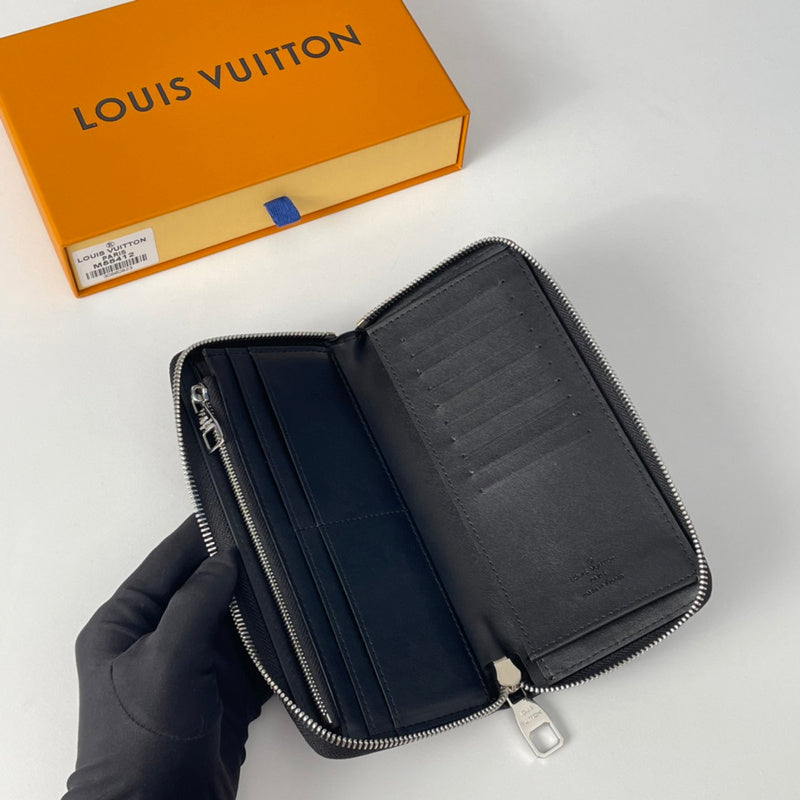 COZY - LOV Wallets - 079