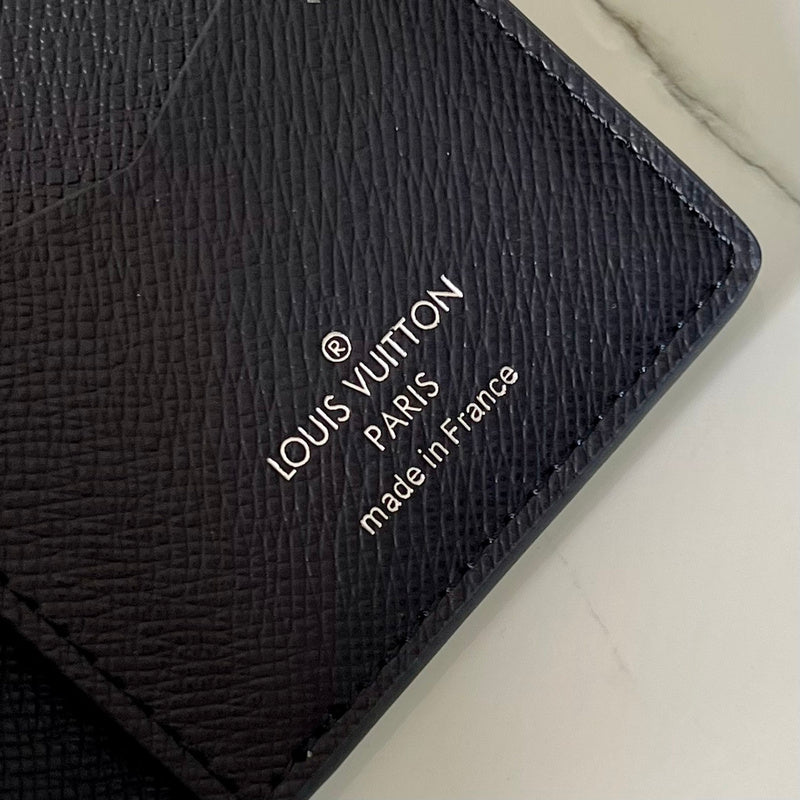 COZY - LOV Wallets - 077