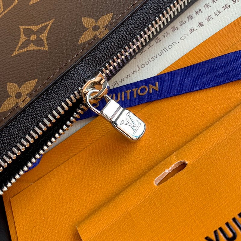 COZY - LOV Wallets - 495