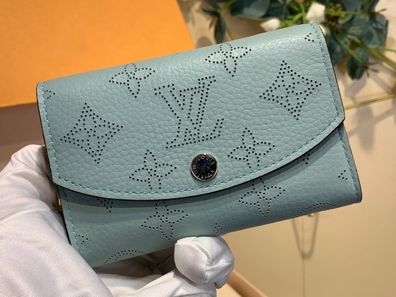 COZY - LOV Wallets - 376