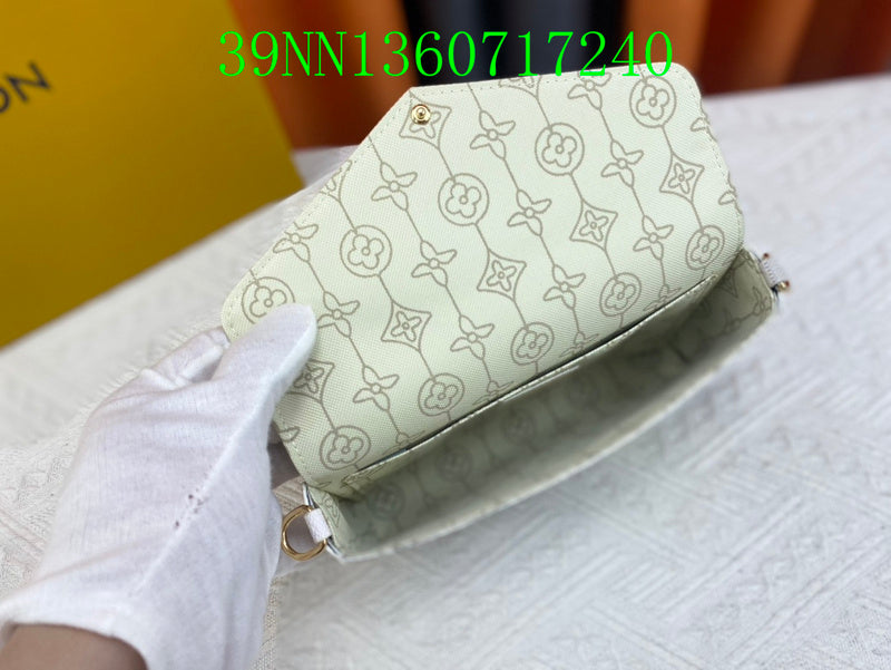 COZY BAGS - LOV Wallet - 218