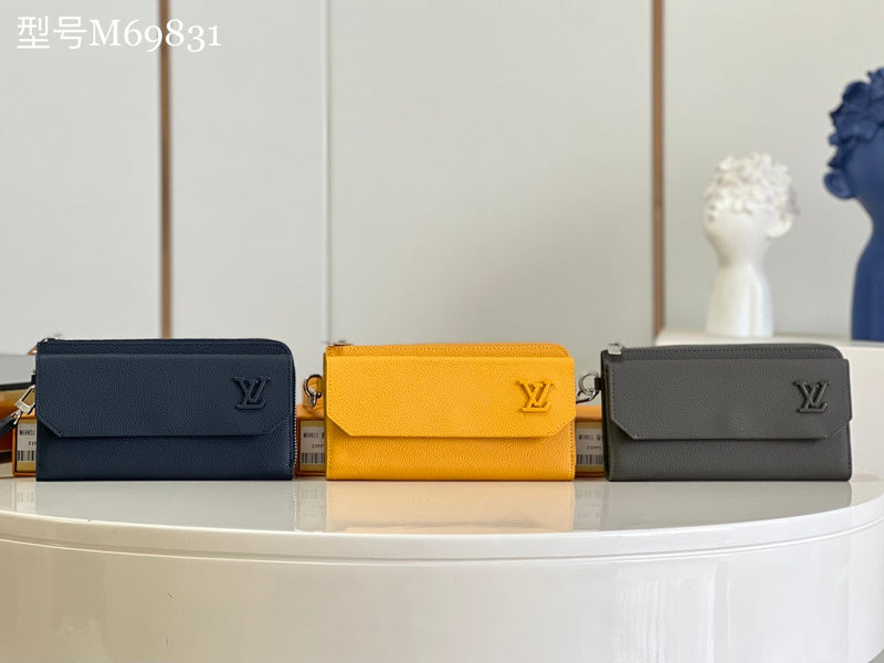 COZY - LOV Wallets - 409