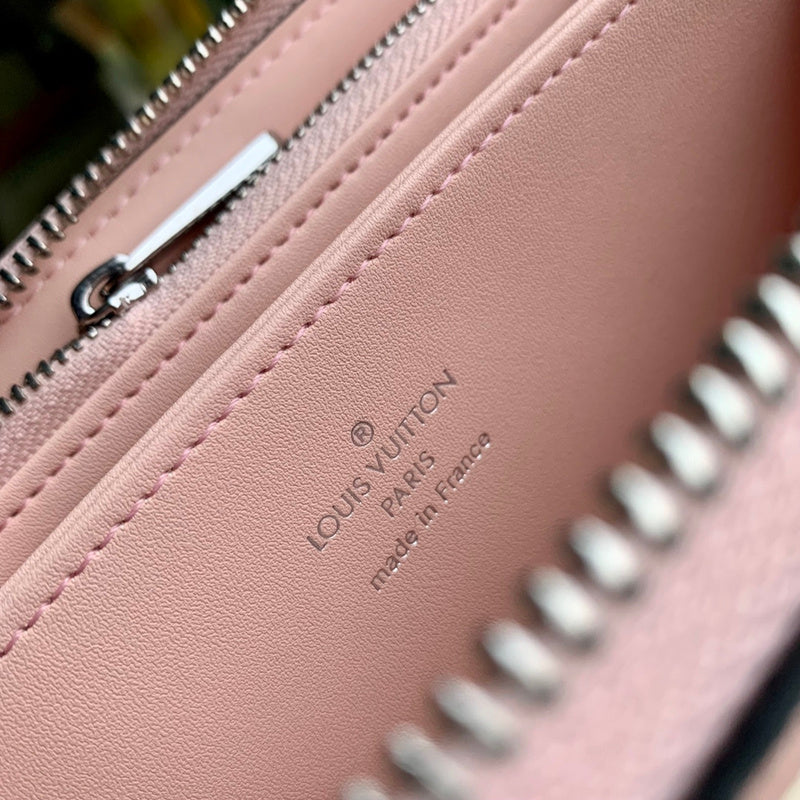 COZY - LOV Wallets - 224